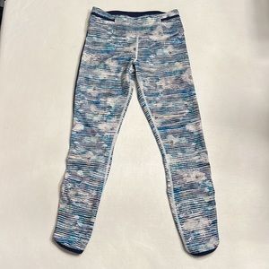 95. Lululemon Real Quick Tight Blurry Belle Multi / Hero Blue